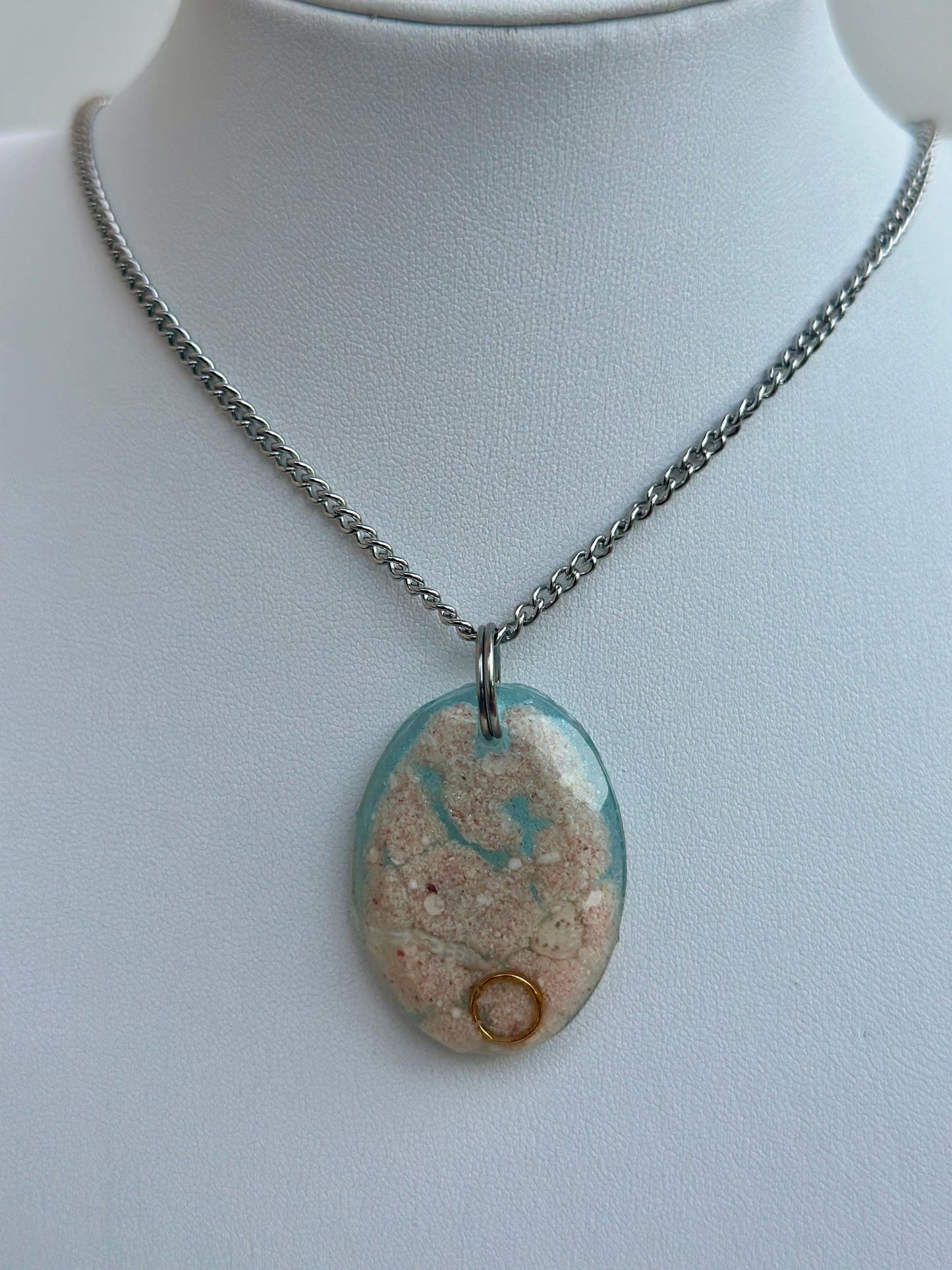 On Da Shore Pendant - Chain Necklace