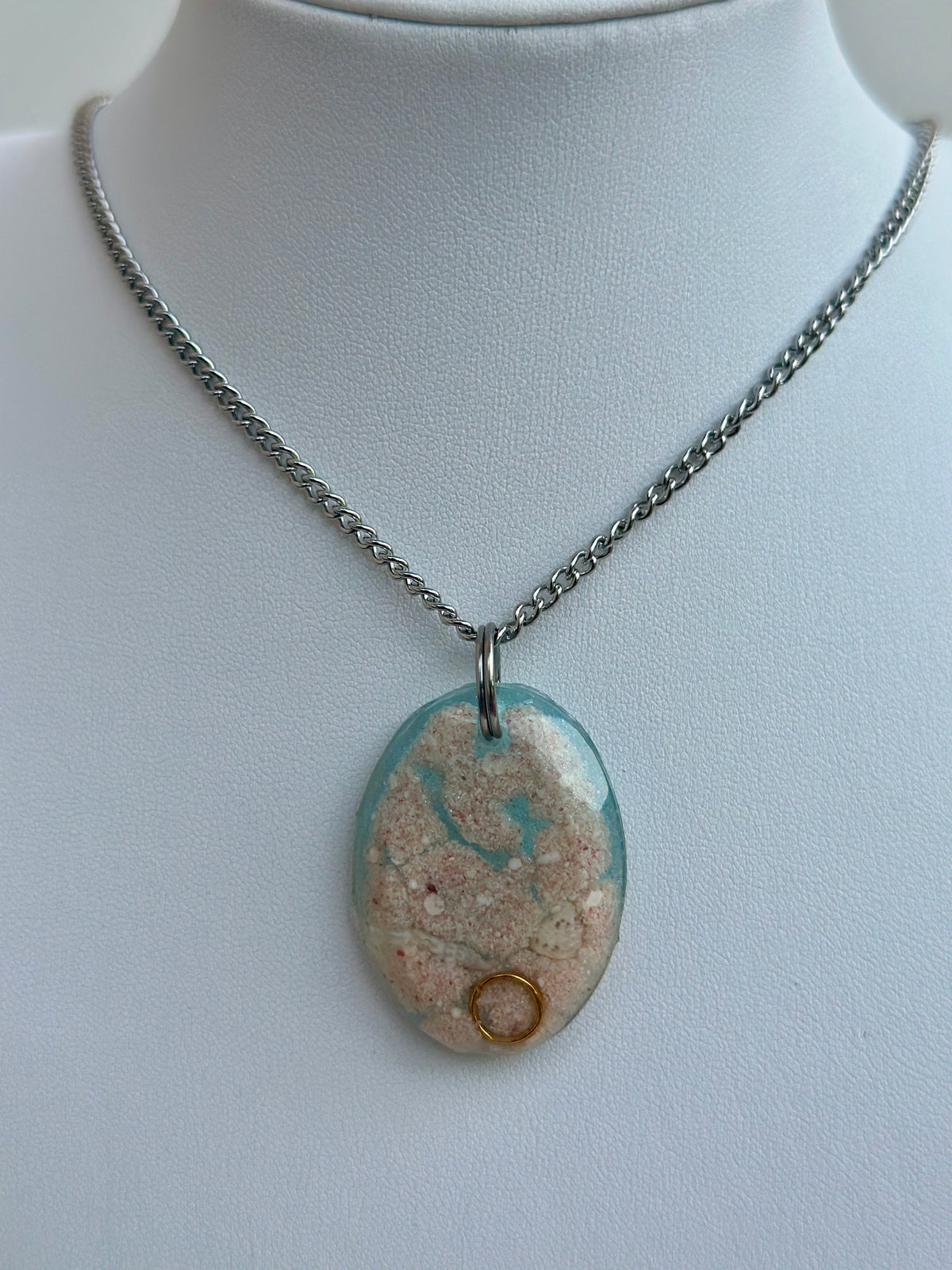 On Da Shore Pendant - Chain Necklace