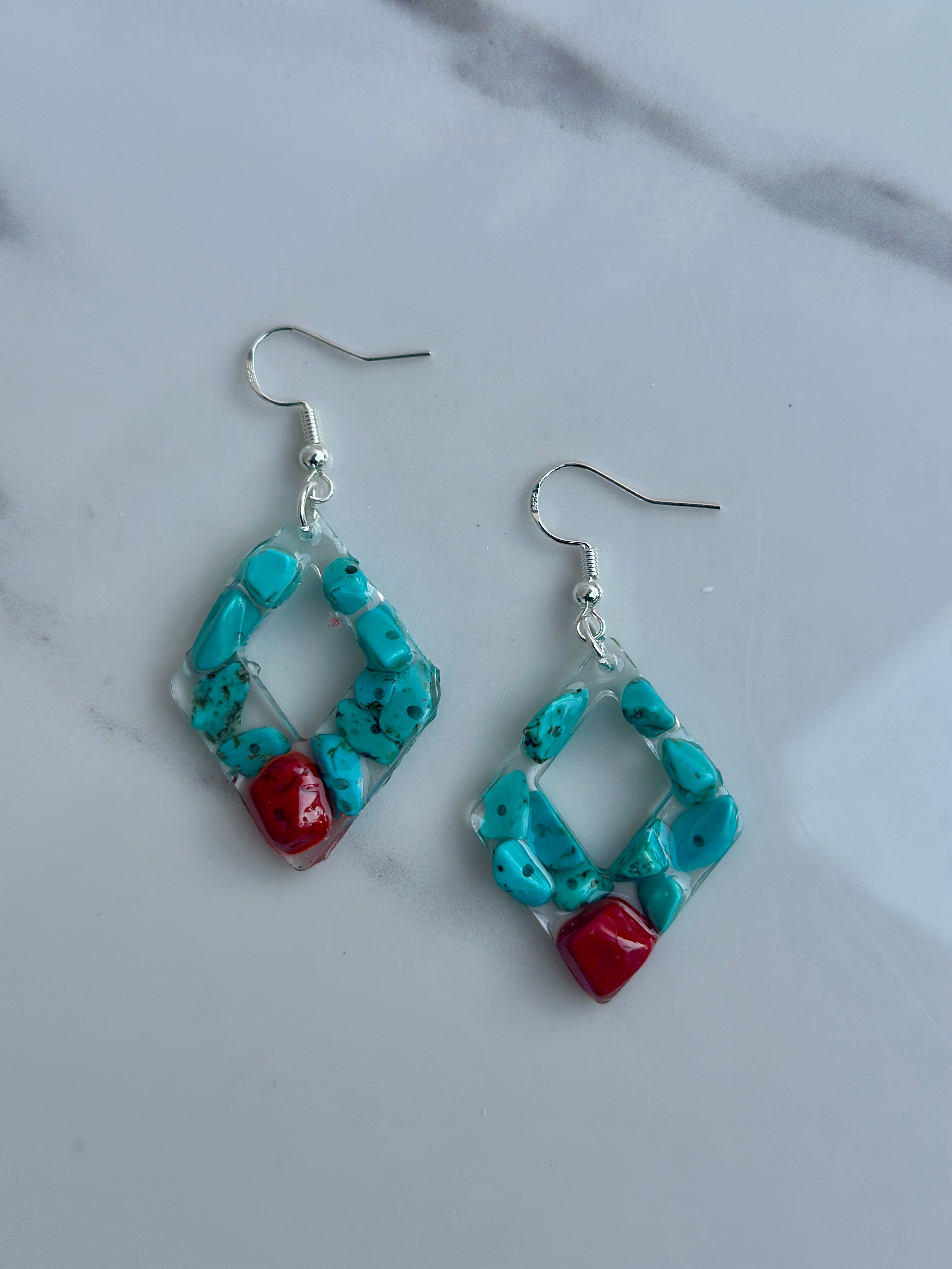 Natural Chip Stone - Dangle Earring
