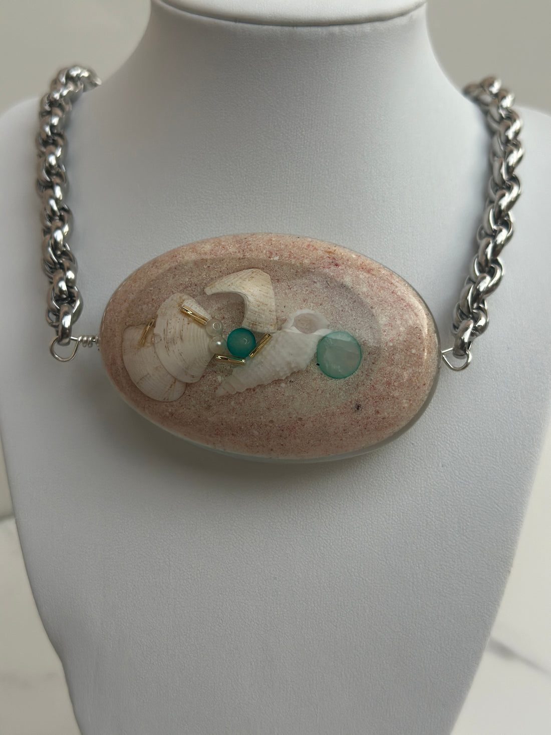 On Da Shore Pendant Chunky Necklace