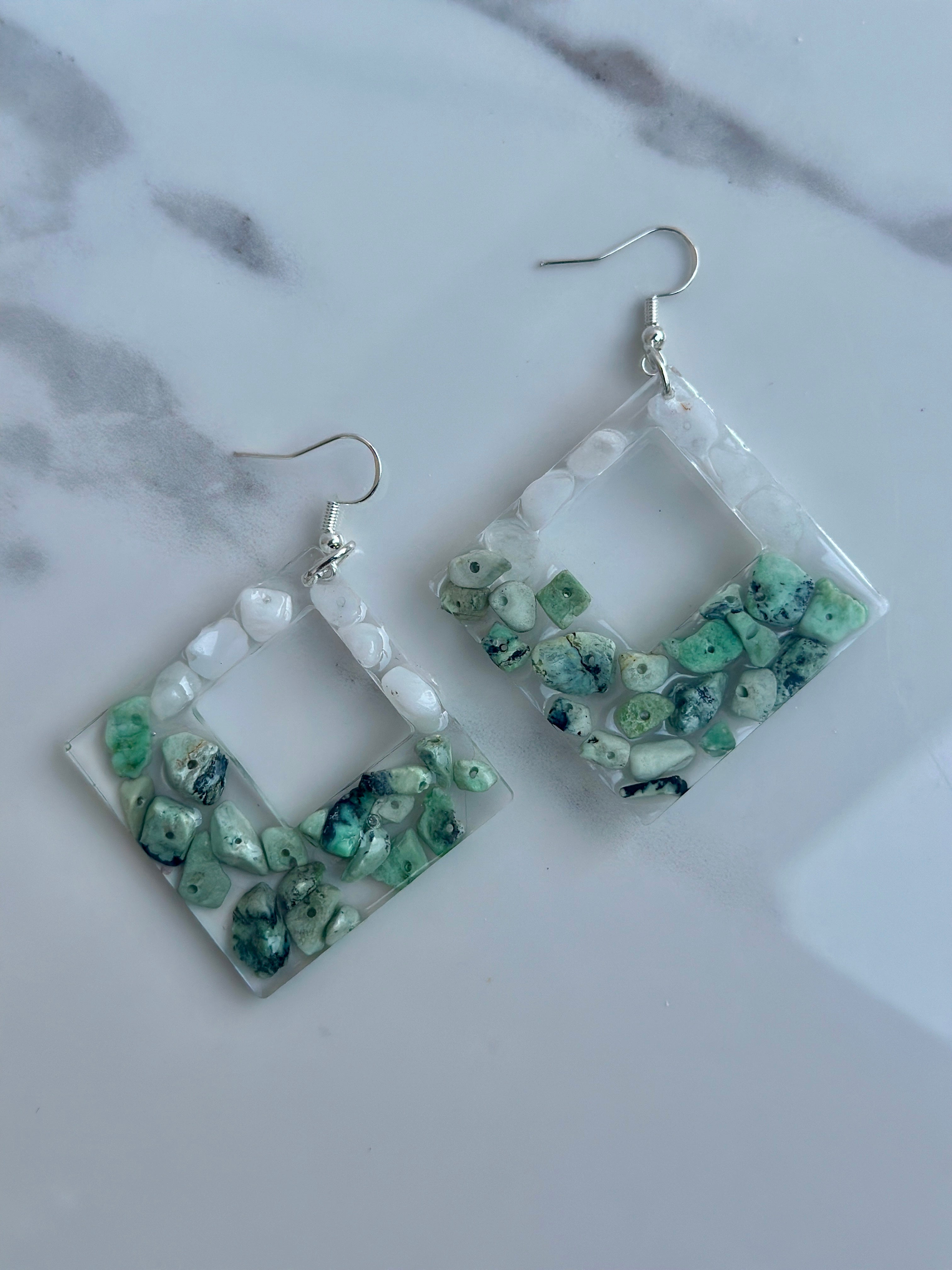 Natural Chip Stone - Dangle Earring