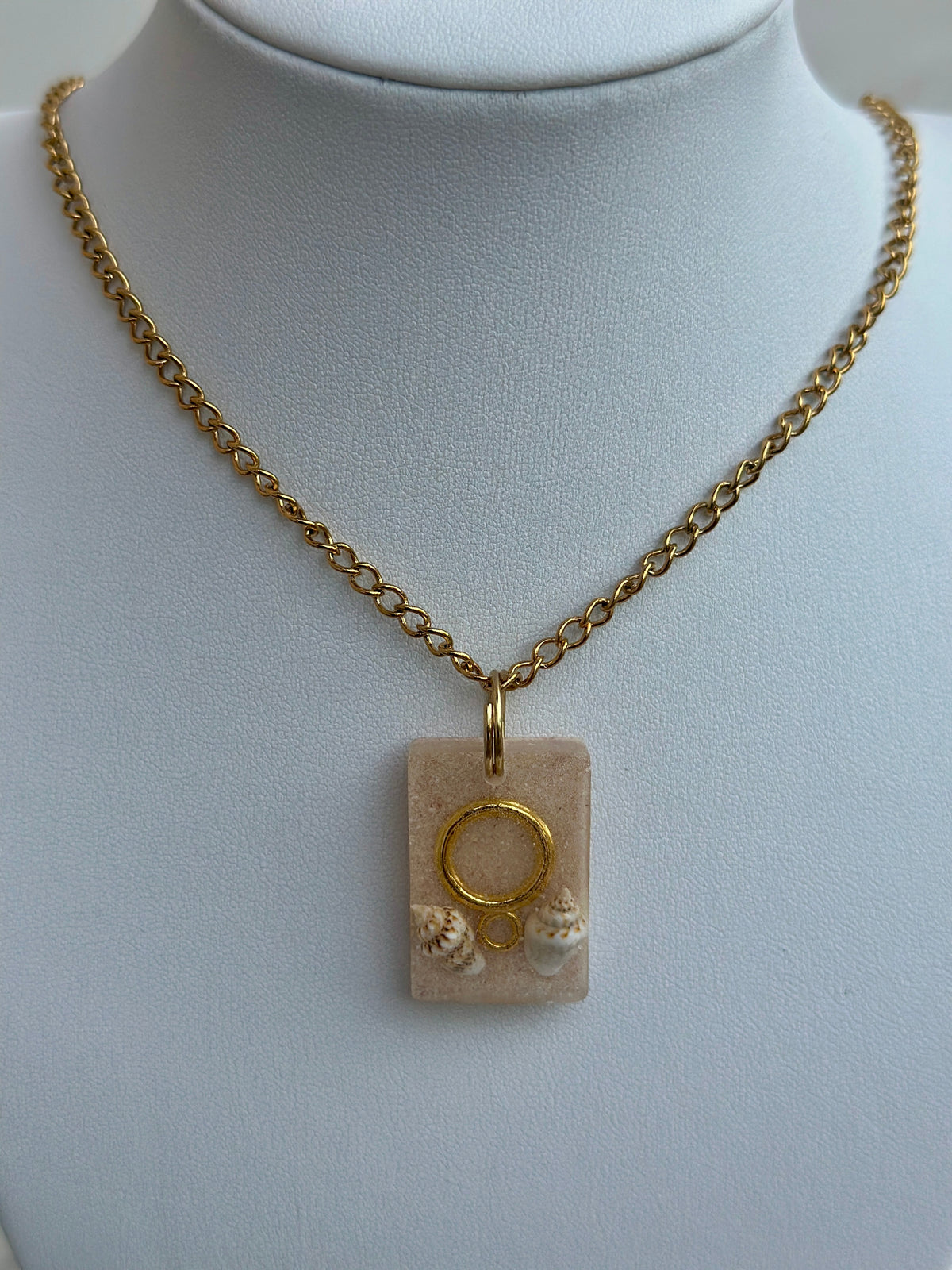 On Da Shore Pendant - Chain Necklace
